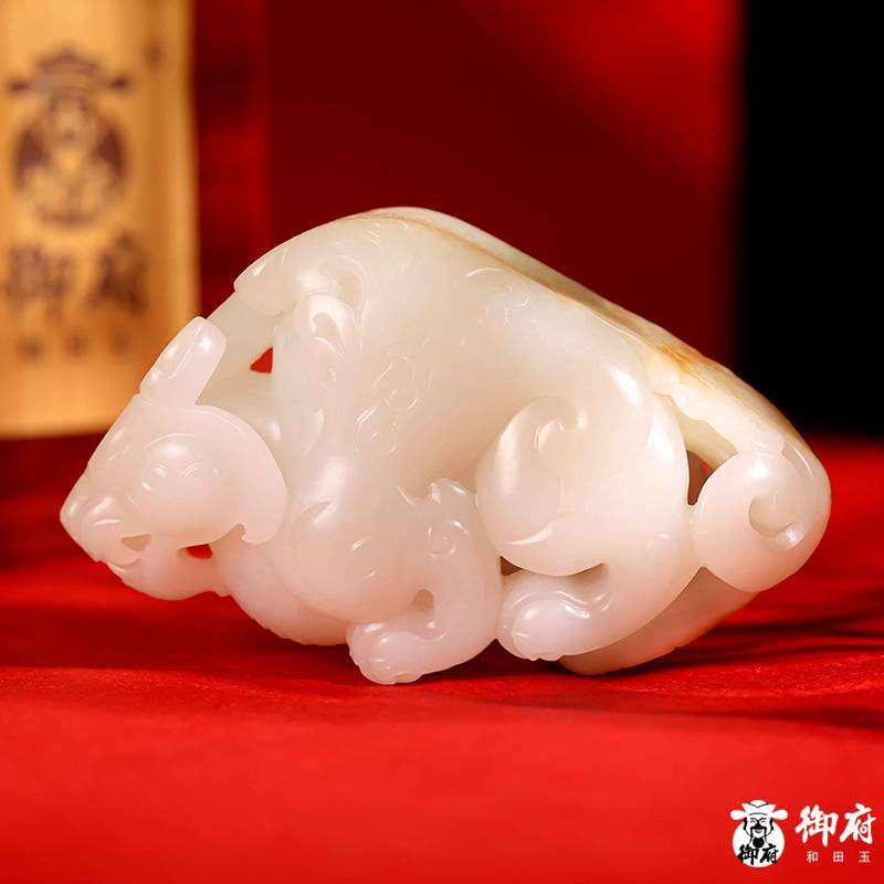 新疆籽料貔貅｜御府和田玉精工瑞兽，招财纳福典藏之作