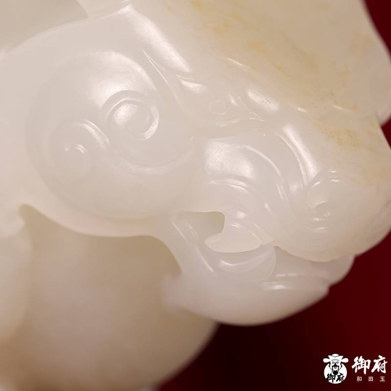 新疆籽料貔貅｜御府和田玉精工瑞兽，招财纳福典藏之作